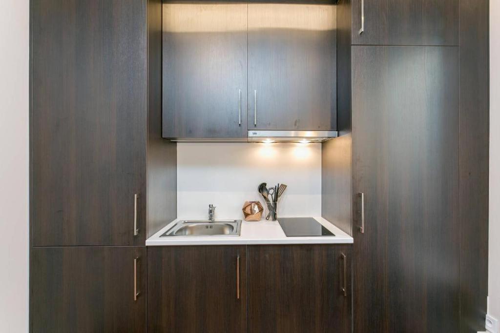 Modernized Studio - Meters From The Invalides Gardens Apartamento Paris Exterior foto