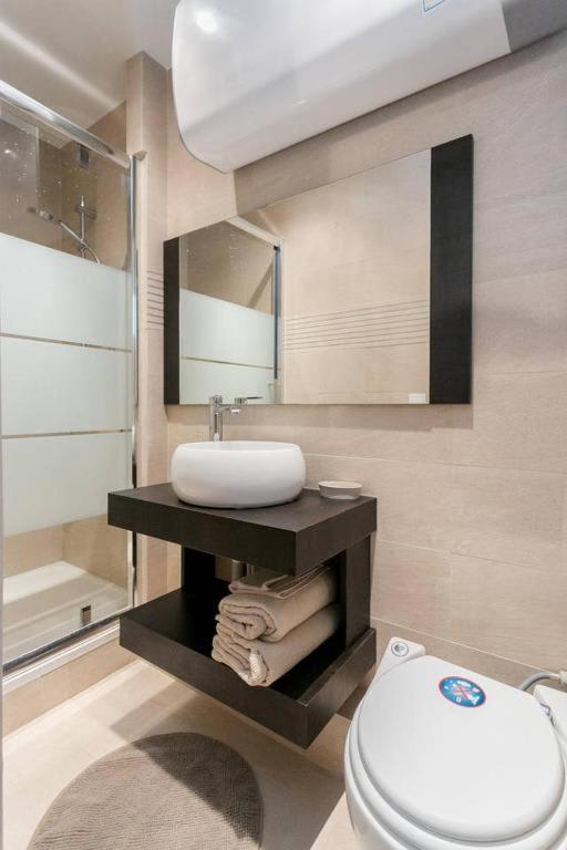 Modernized Studio - Meters From The Invalides Gardens Apartamento Paris Exterior foto